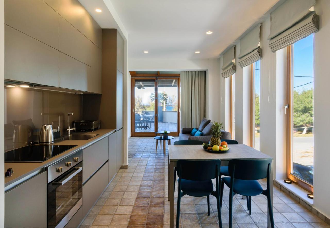 Xenios Dias Luxury Apartments With Sea View Като Дарацо Екстериор снимка