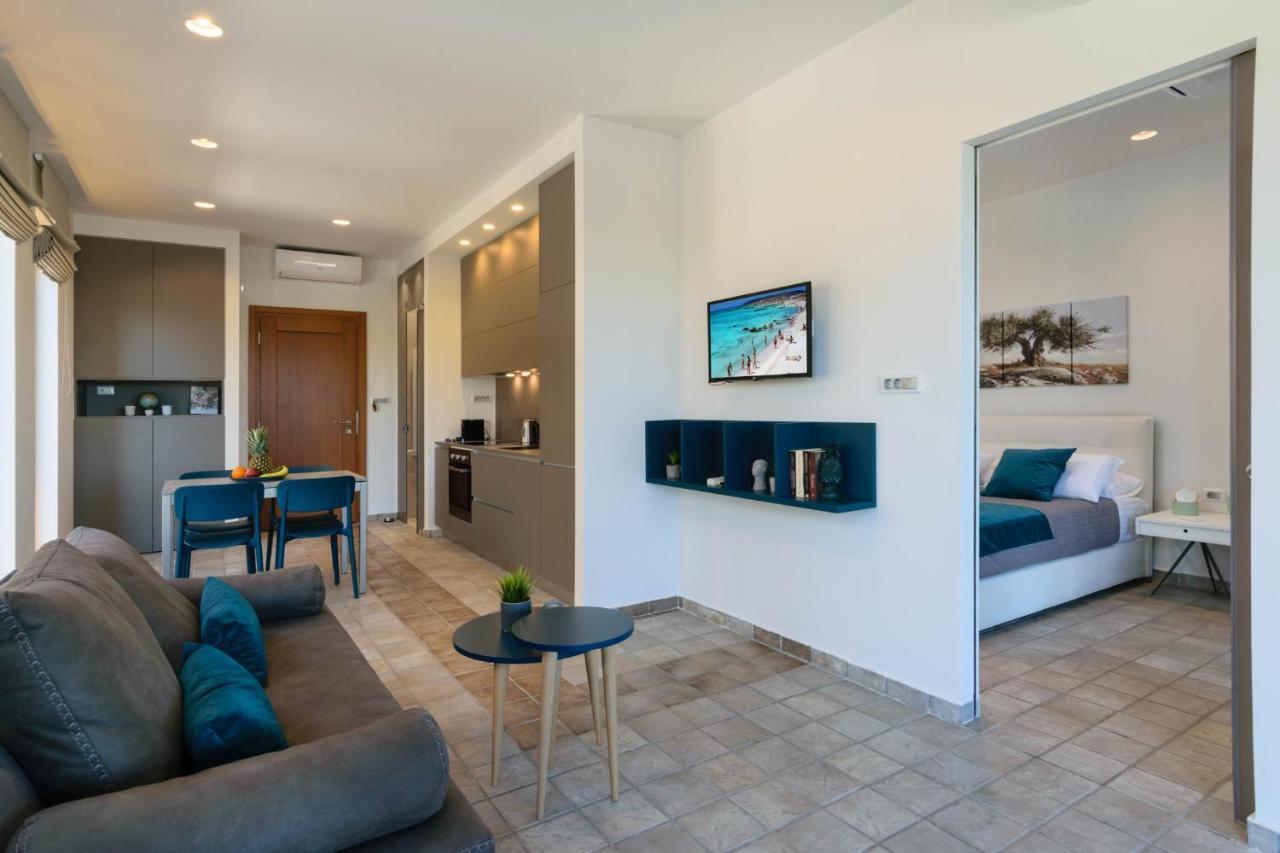 Xenios Dias Luxury Apartments With Sea View Като Дарацо Екстериор снимка